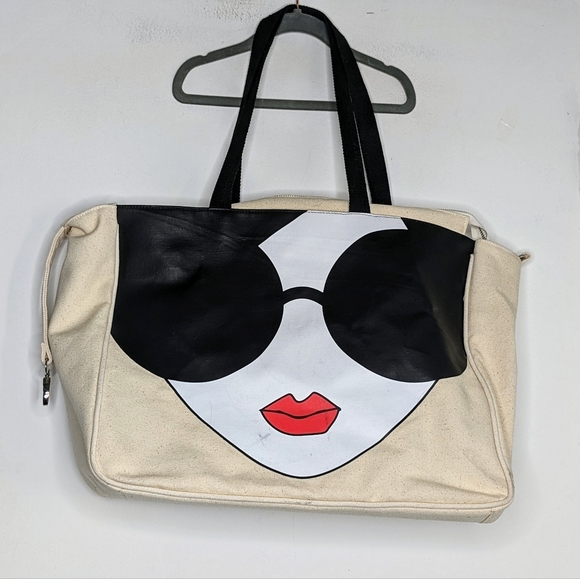 Alice + Olivia Handbags - Rare!! Alice + Olivia Stace Face Tote | Special Edition